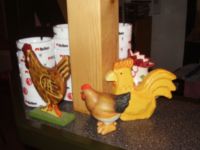 Porth , 2007 © Der Cornpickers Hühnerstall heißt Hühnerstall, weil überall im Schnakraum Hühner zu finden sind.