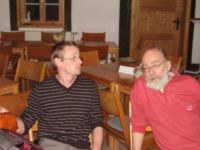 Porth , 2007 © Vor dem Konzert spricht Dietmar Brand (rechts) mit Jörg Teibach (links) über das kommende Konzert.